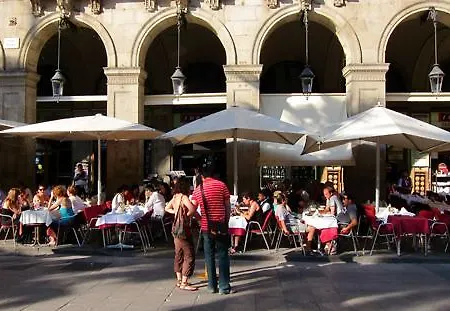 Hotel Plaza Real 2*