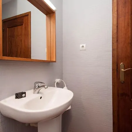 Plaza Real Hotel 2*